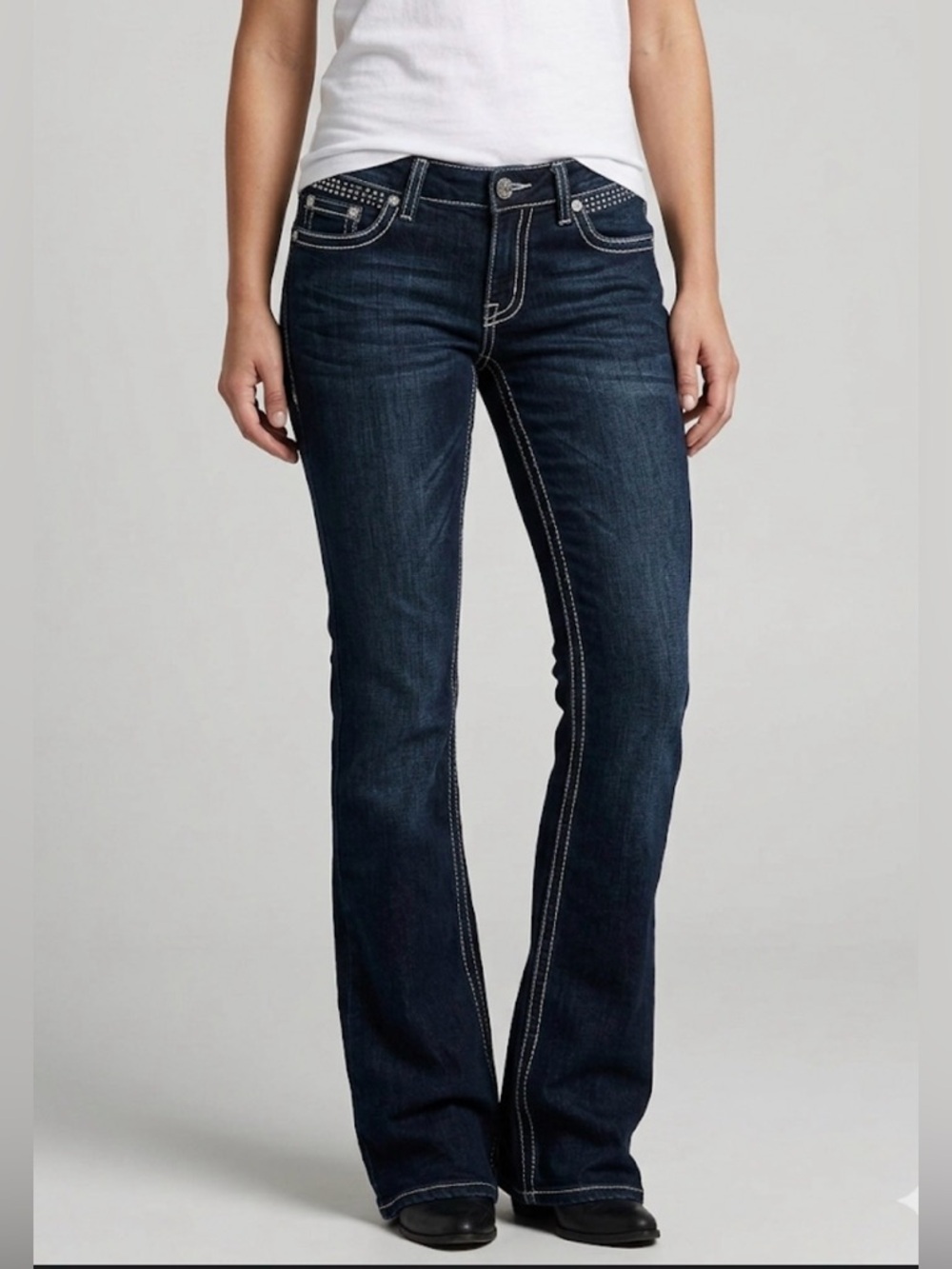 Do Denim Size 7x32 Jeans low rise bootcut jeans with rhinestone details